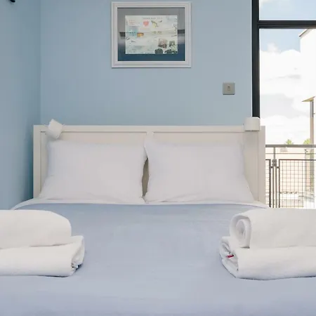 Appartamento Modern Across The Ponds By Bookinghost Varsavia