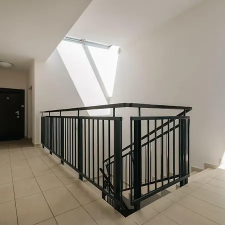 Modern Across The Ponds Apartament Warszawa