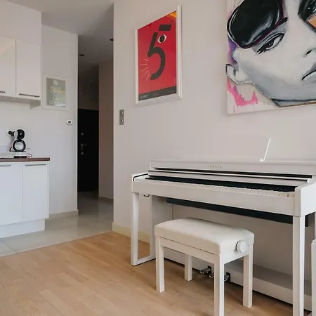 Apartament Modern Across The Ponds Warszawa