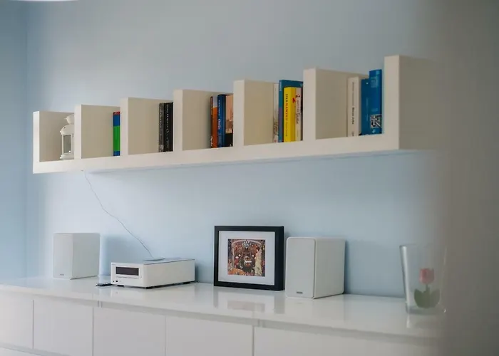 Apartman Modern Across The Ponds By Bookinghost