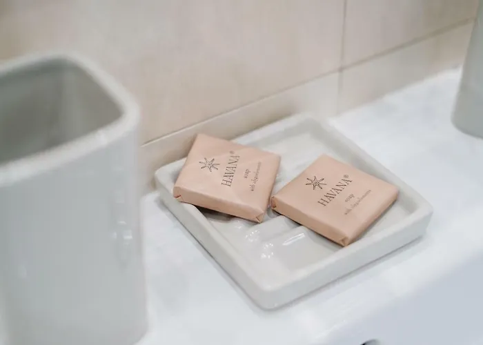 Apartman Modern Across The Ponds By Bookinghost